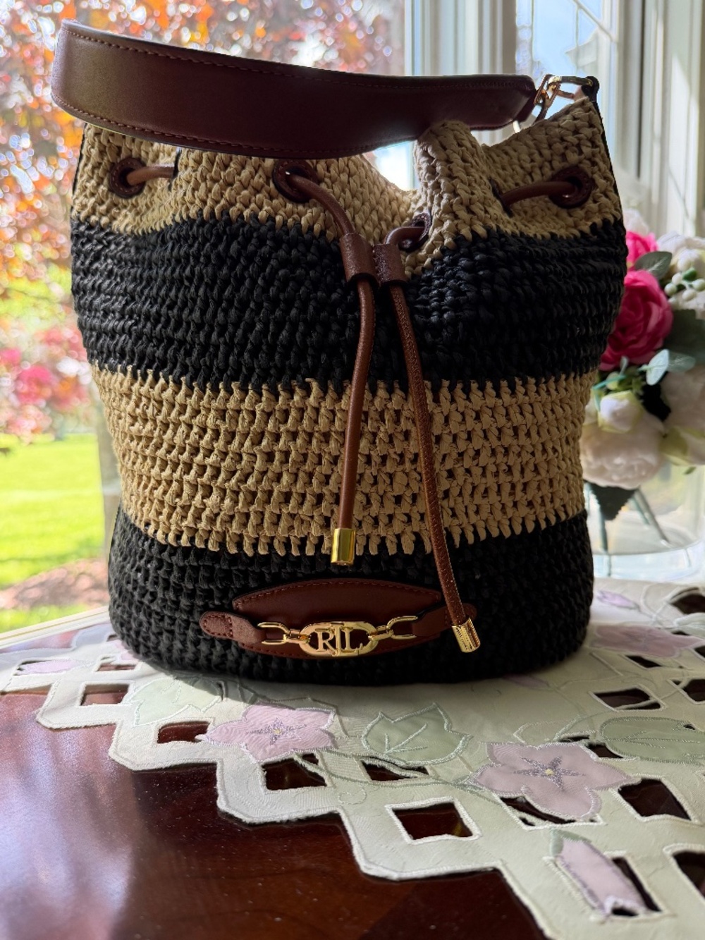 Like New Lauren Ralph Lauren Large Andie Raffia Drawstring Bag - Picture 1 of 11